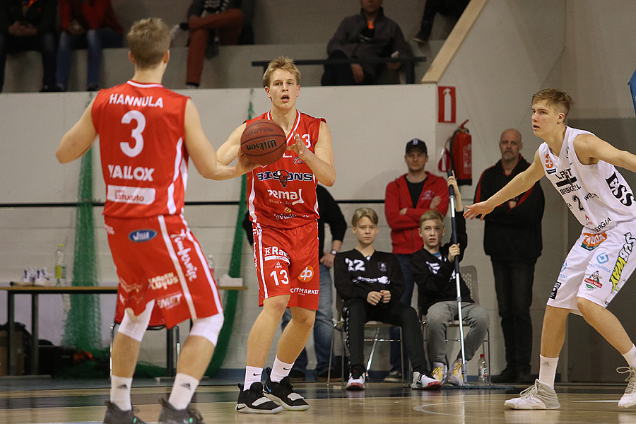 15.4.2019 - (Lahti Basketball-Bisons)