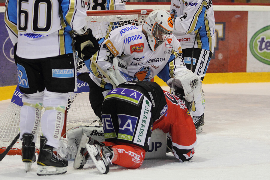 20.9.2011 - (Ässät-Pelicans)