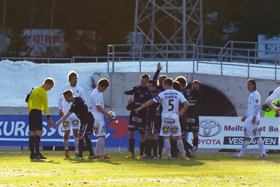 15.4.2012 - (FC Lahti-Haka)