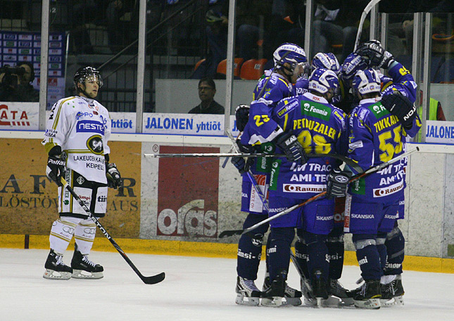 4.11.2010 - (Lukko-Kärpät)