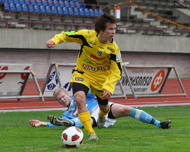 15.5.2011 - (FC PoPa-AC Oulu)