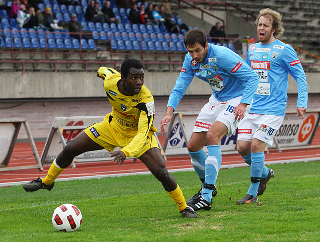 15.5.2011 - (FC PoPa-AC Oulu)