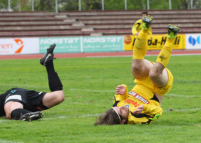 15.5.2011 - (FC PoPa-AC Oulu)