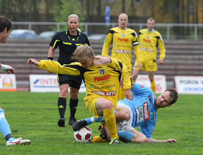 15.5.2011 - (FC PoPa-AC Oulu)