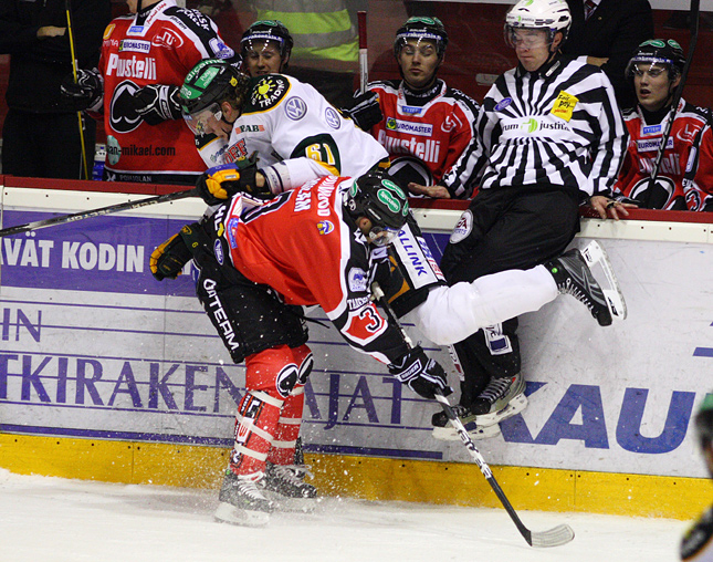 5.12.2009 - (Ässät-Ilves)