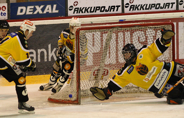 12.1.2010 - (Kärpät-UKP)