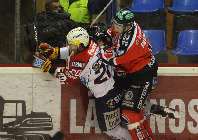 28.1.2010 - (Ässät-Jokerit)