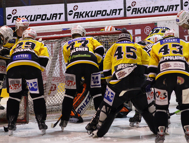 7.2.2010 - (Kärpät-Pallo&Boys)