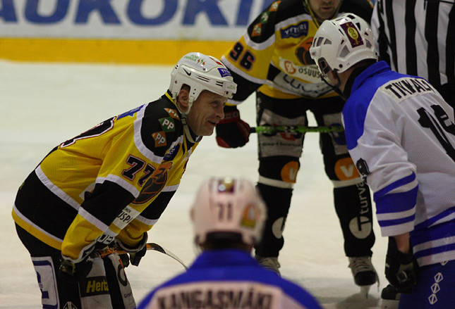 13.2.2010 - (Kärpät-Pallo&Boys)