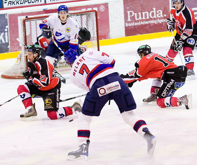 8.3.2010 - (Ässät A-HIFK A)