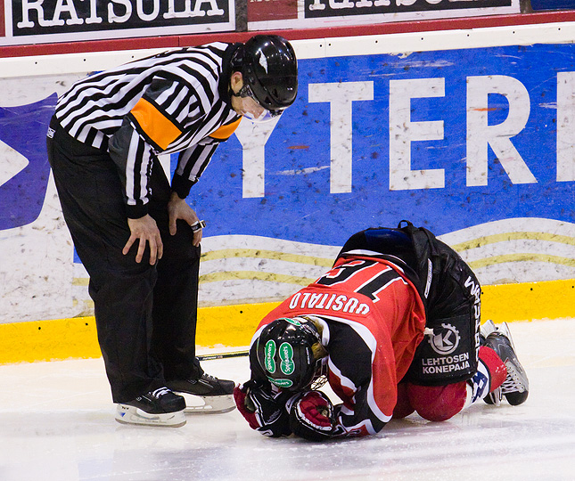 8.3.2010 - (Ässät A-HIFK A)