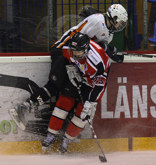 12.3.2010 - (Ässät B-HPK B)