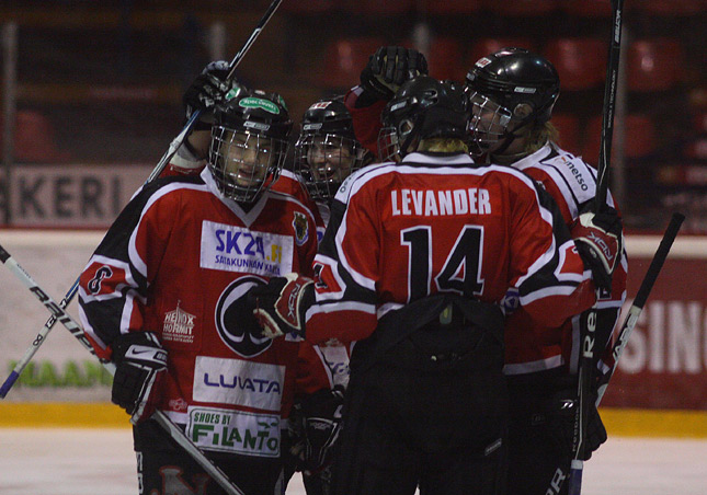 12.3.2010 - (Ässät B-HPK B)