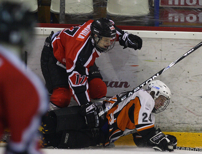 12.3.2010 - (Ässät B-HPK B)