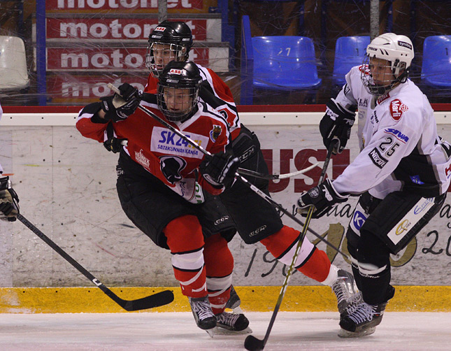 6.3.2010 - (Ässät B-TPS B)