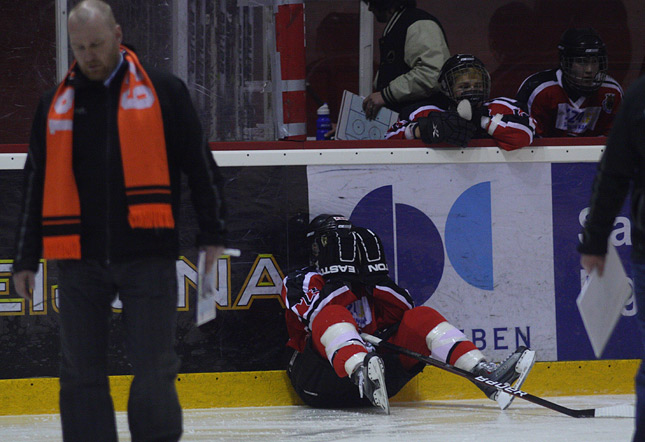 19.3.2010 - (Ässät B-HPK B)