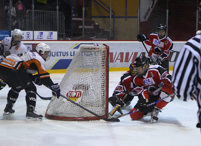 19.3.2010 - (Ässät B-HPK B)