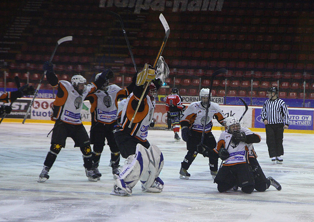 19.3.2010 - (Ässät B-HPK B)