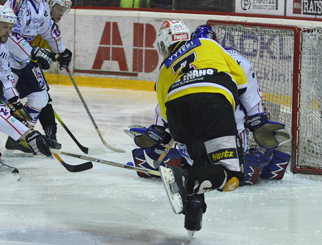 20.3.2010 - (Kärpät-Bewe)