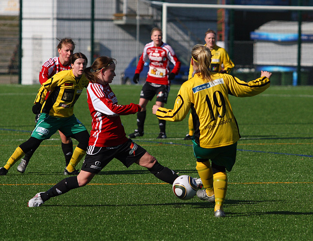 24.4.2010 - (NiceFutis N-Ilves N)