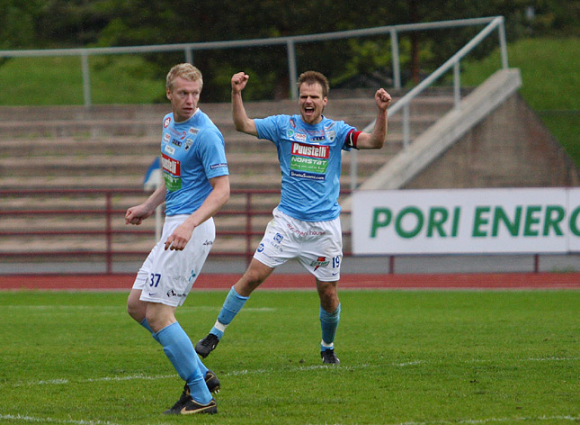 29.5.2010 - (FC PoPa-PK-35 Vantaa)