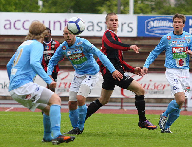 29.5.2010 - (FC PoPa-PK-35 Vantaa)