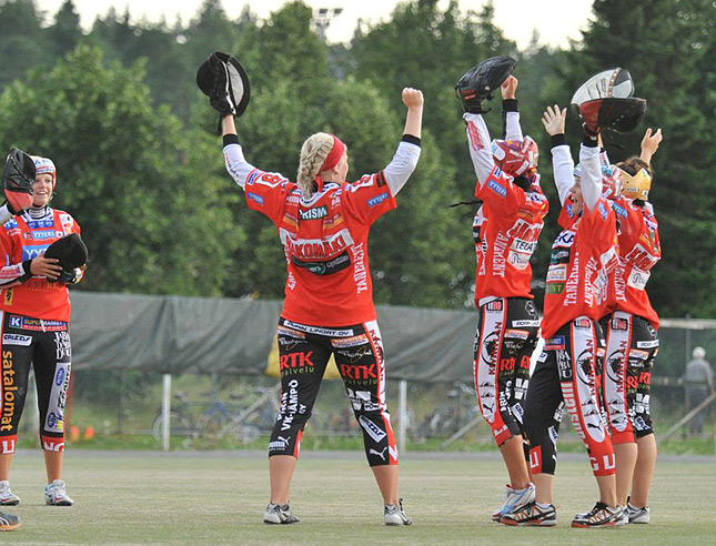 25.7.2010 - (Pesäkarhut N-Viinijärvi N )