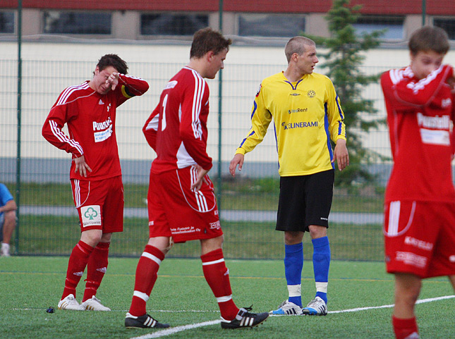 29.7.2010 - (FC Jazz A-Pallo-Iirot A)