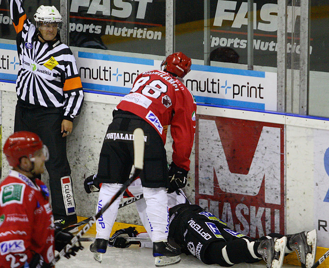 6.8.2010 - (Ässät-Sport)