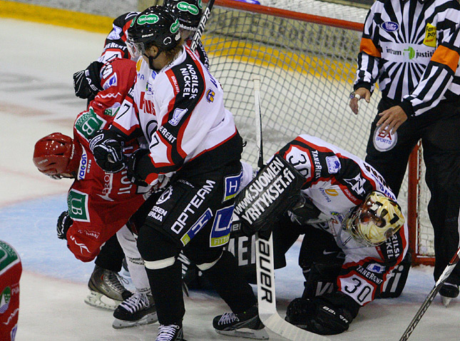 6.8.2010 - (Ässät-Sport)