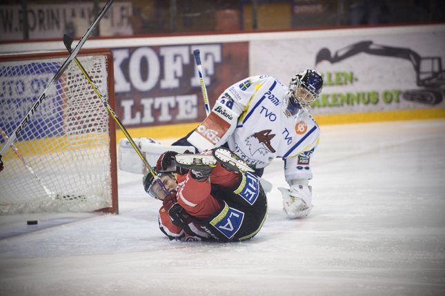 27.8.2010 - (Ässät-Lukko)