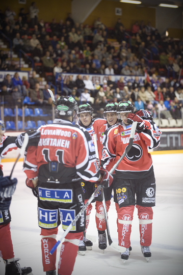 27.8.2010 - (Ässät-Lukko)