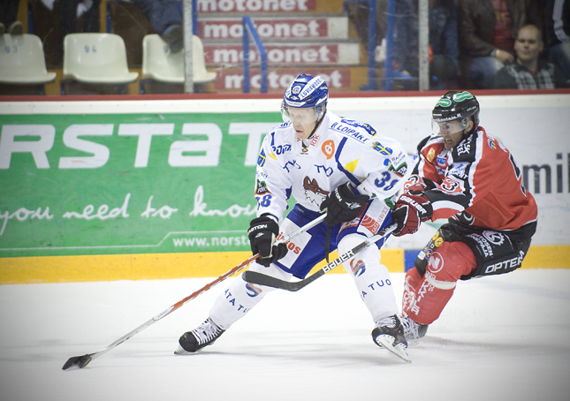 27.8.2010 - (Ässät-Lukko)