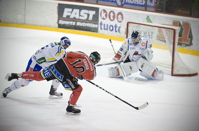 27.8.2010 - (Ässät-Lukko)