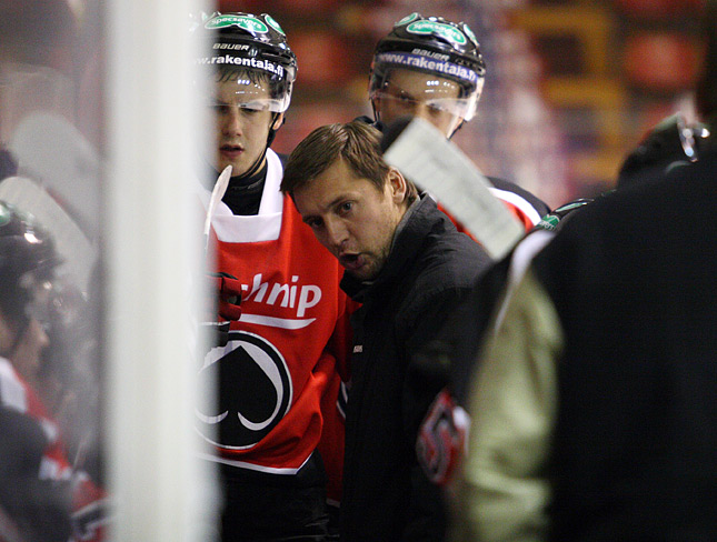 6.10.2010 - (Ässät A-HIFK A)