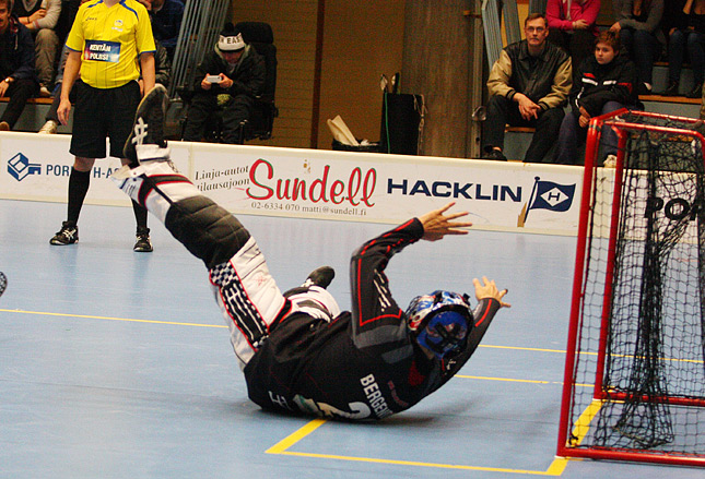 11.10.2010 - (FBT Pori-Oilers)