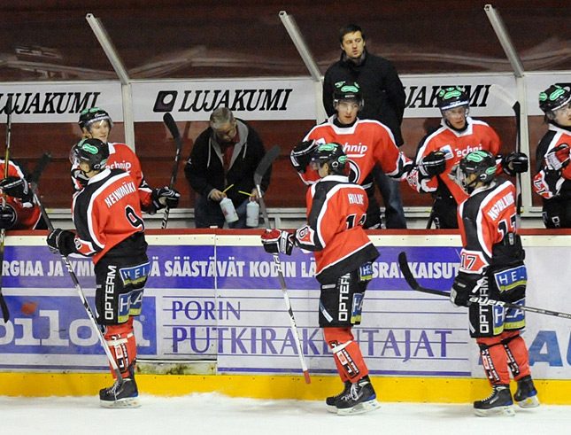 3.11.2010 - (Ässät A-Tappara A)