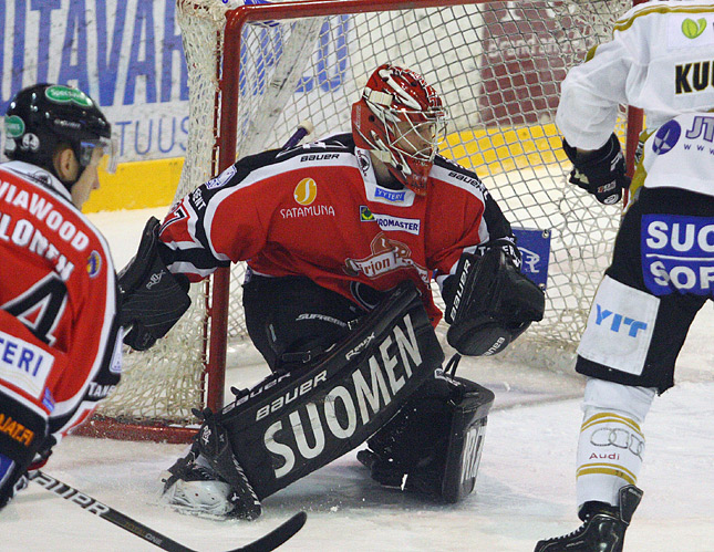 30.11.2010 - (Ässät-Kärpät)