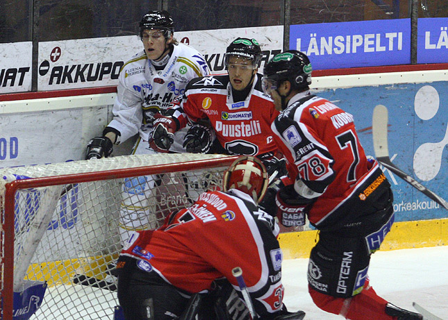 30.11.2010 - (Ässät-Kärpät)