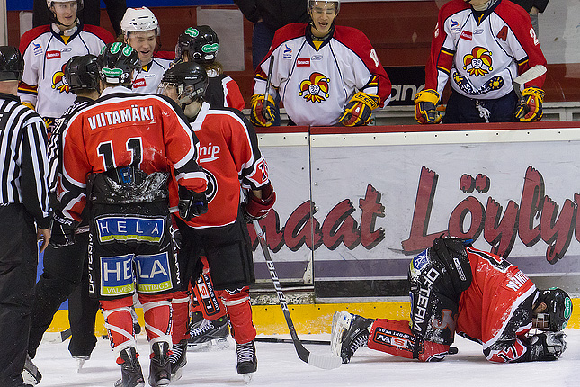 15.12.2010 - (Ässät A-Jokerit A)