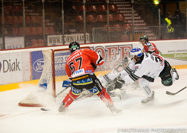 13.1.2011 - (Ässät-TPS)