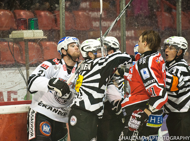 13.1.2011 - (Ässät-TPS)