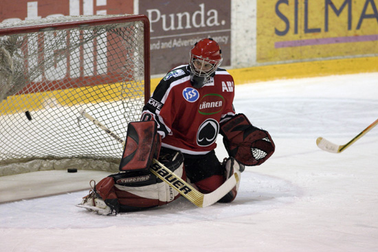 2.12.2004 - (Ässät-Kärpät)