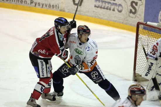 25.11.2004 - (Ässät-HPK)