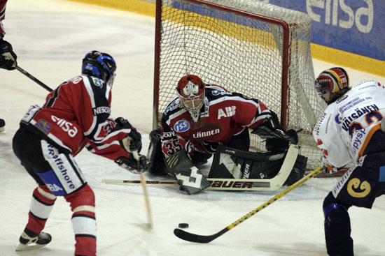 25.11.2004 - (Ässät-HPK)