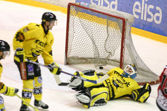 20.11.2004 - (Ässät-SaiPa)