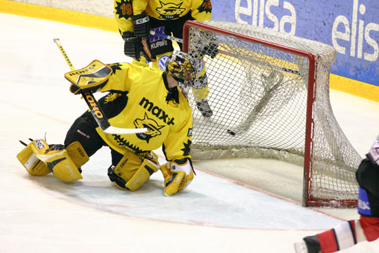 20.11.2004 - (Ässät-SaiPa)