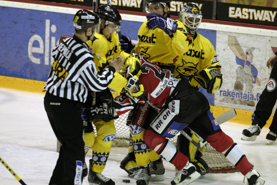 19.2.2005 - (Ässät-SaiPa)