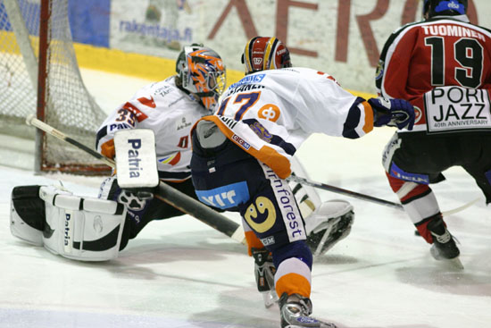 24.2.2005 - (Ässät-HPK)