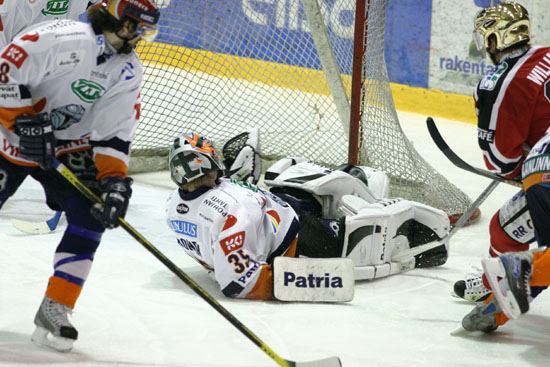 24.2.2005 - (Ässät-HPK)